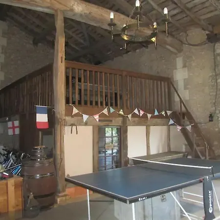 Beautiful Pool And Games Barn Дом отдыха